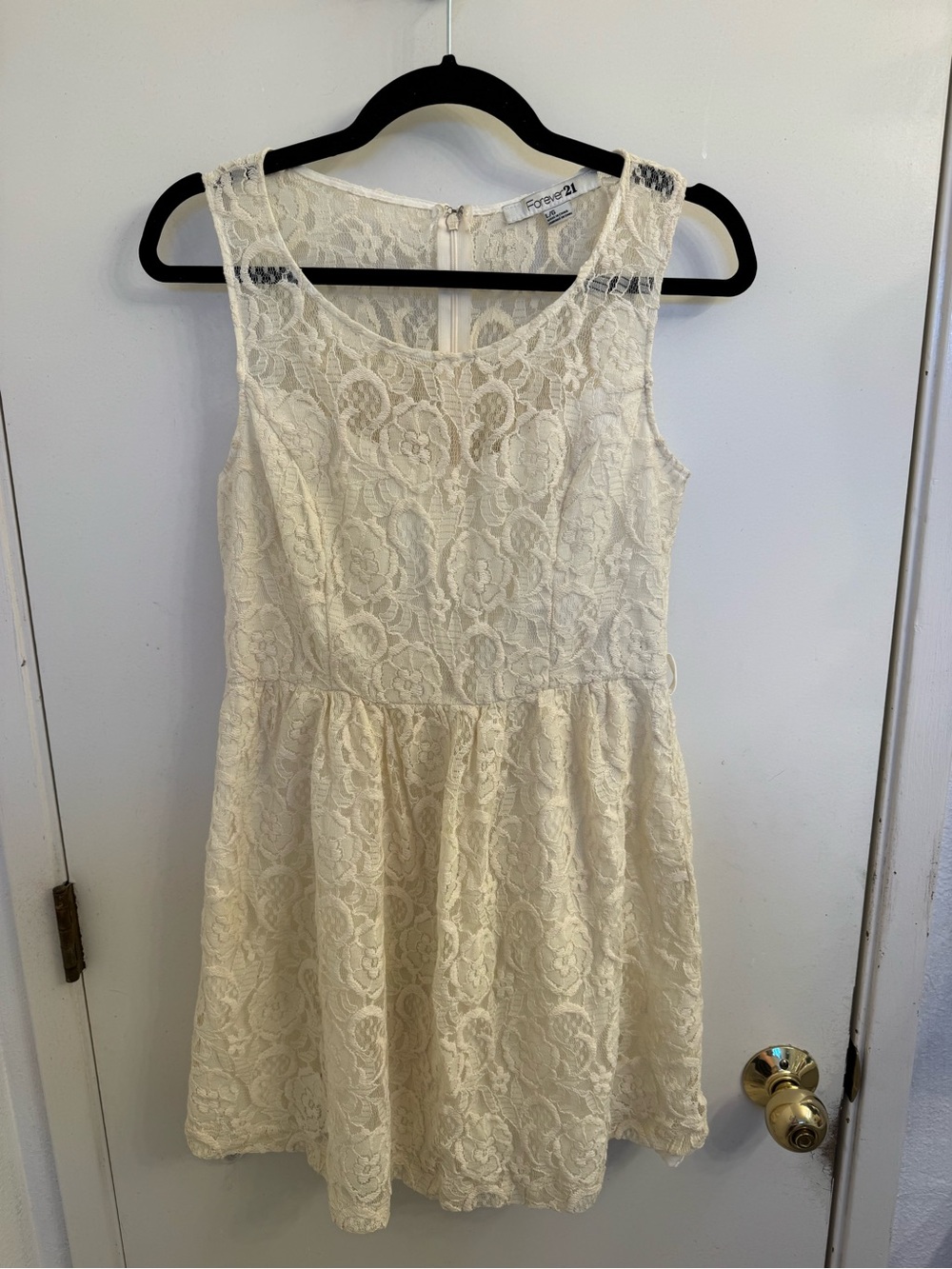 Forever 21 Cream Lace Sleeveless Dress